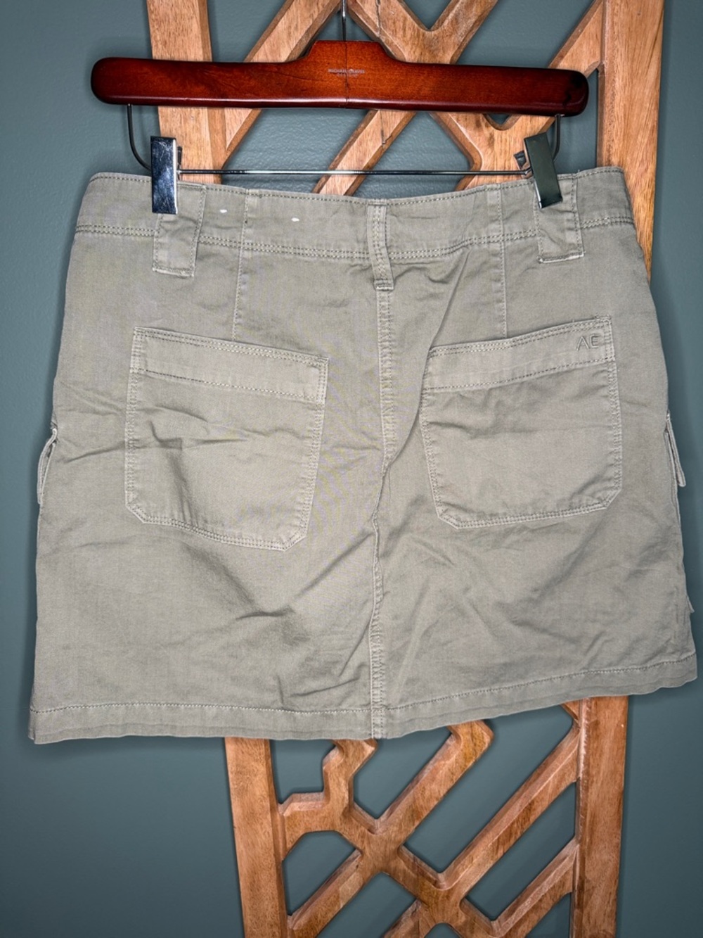 American Eagle Outfitters Khaki Cargo Mini Skirt - Picture 2 of 4